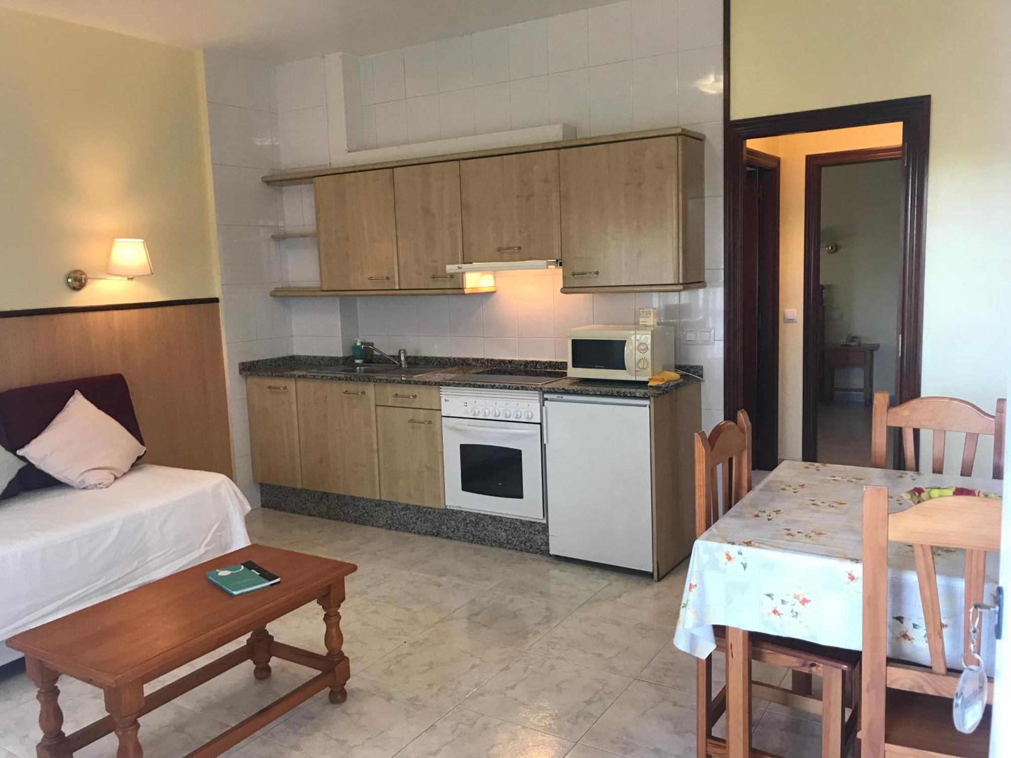 Standard Apartment,640979337:JPEG
