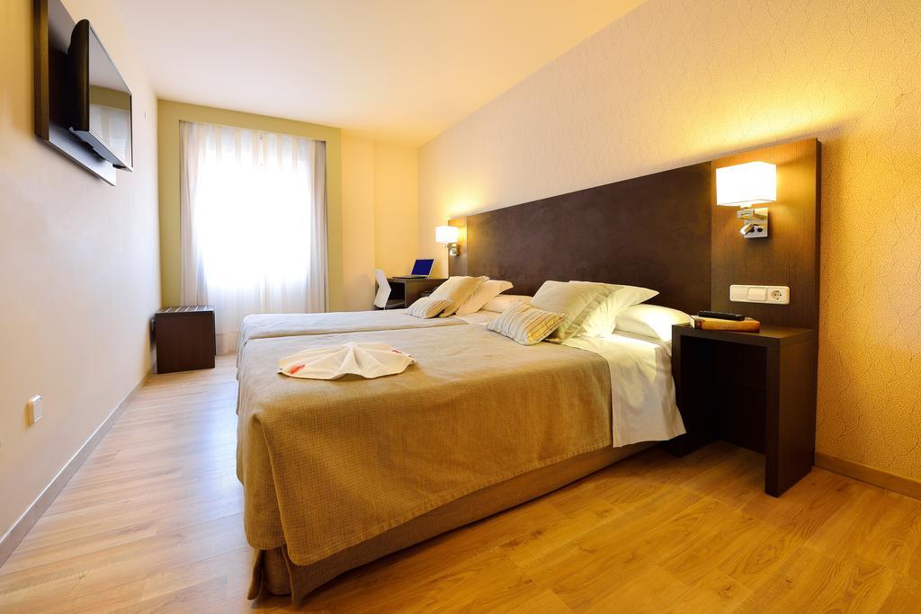 Double Room,1127881854:JPEG