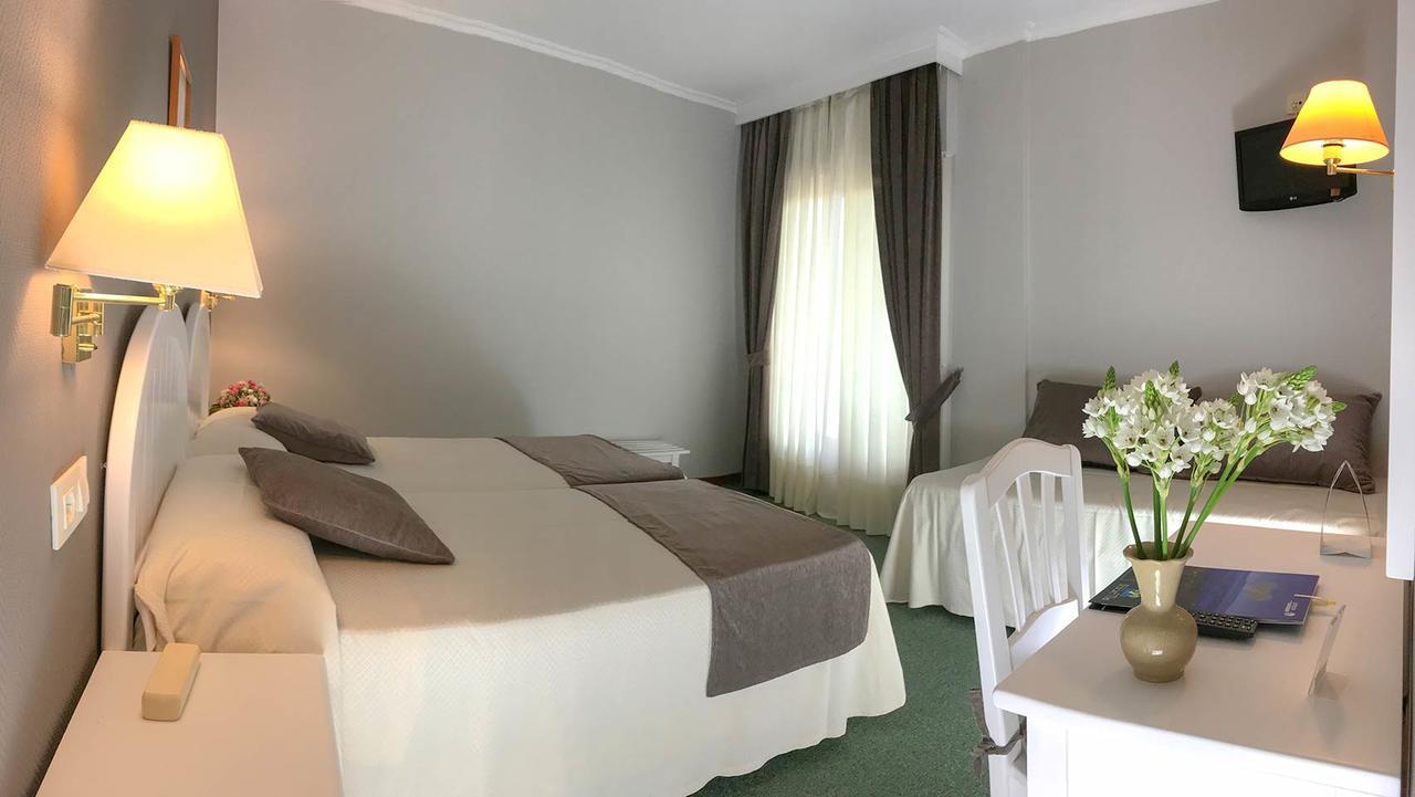 Habitación Doble con cama supletoria - 2 camas